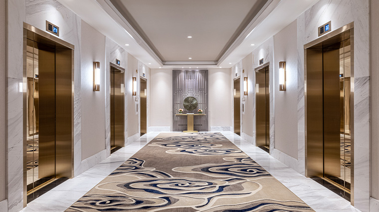 crockfords las vegas lxr hotels resorts hallway